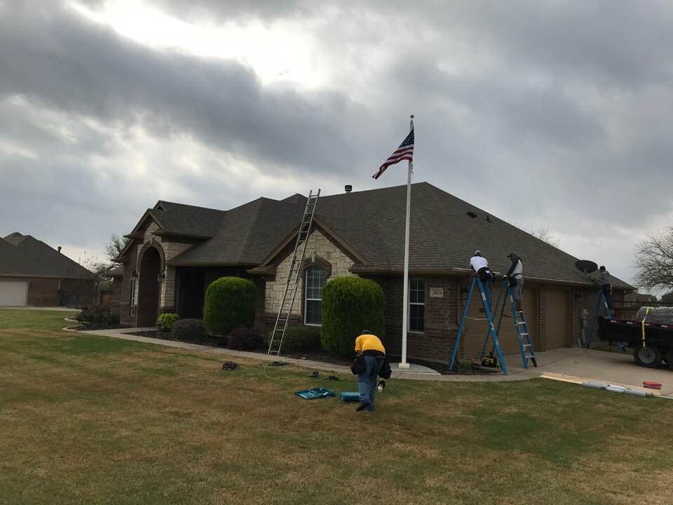 Roofing Dallas Cleburne Mansfield Roofs The Metal Roofing Shingles Will Help To Save You Up 50 On Your Electric Bills Slide Show Right Shows This Product Being Installed For